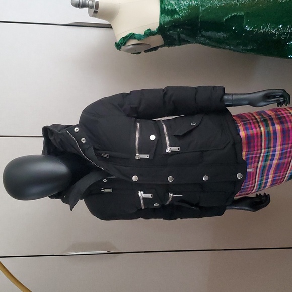 DSquared2 Black Down Puffer Bracelet Length Sleeves - Picture 1 of 12